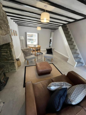 The Cosy Cottage